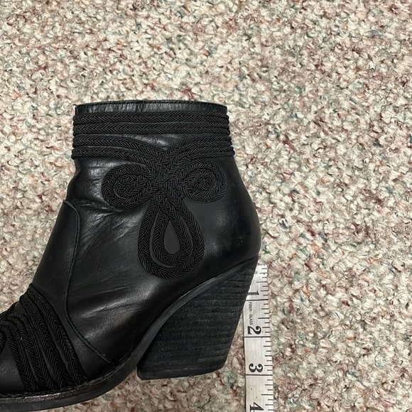 Jeffery Campbell boots - Picture 11 of 11